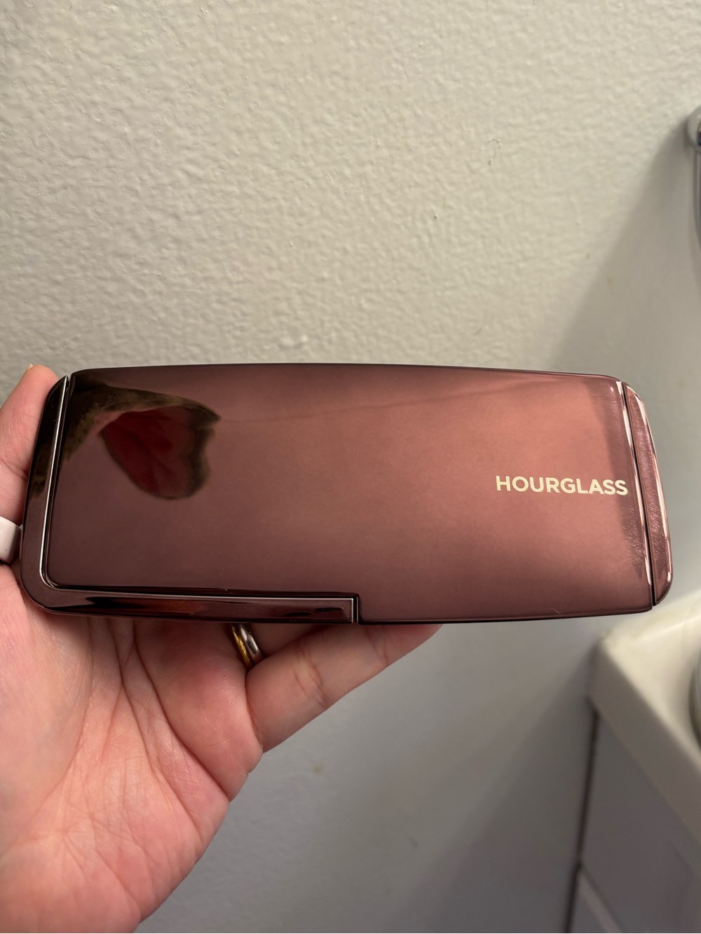 Hourglass Ambient Lighting Palette Volume III